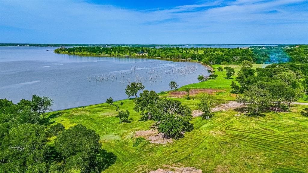 1.31 acres in Navarro County - photo 3