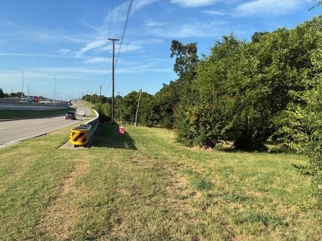 0.75 acres in Dallas County - photo 8