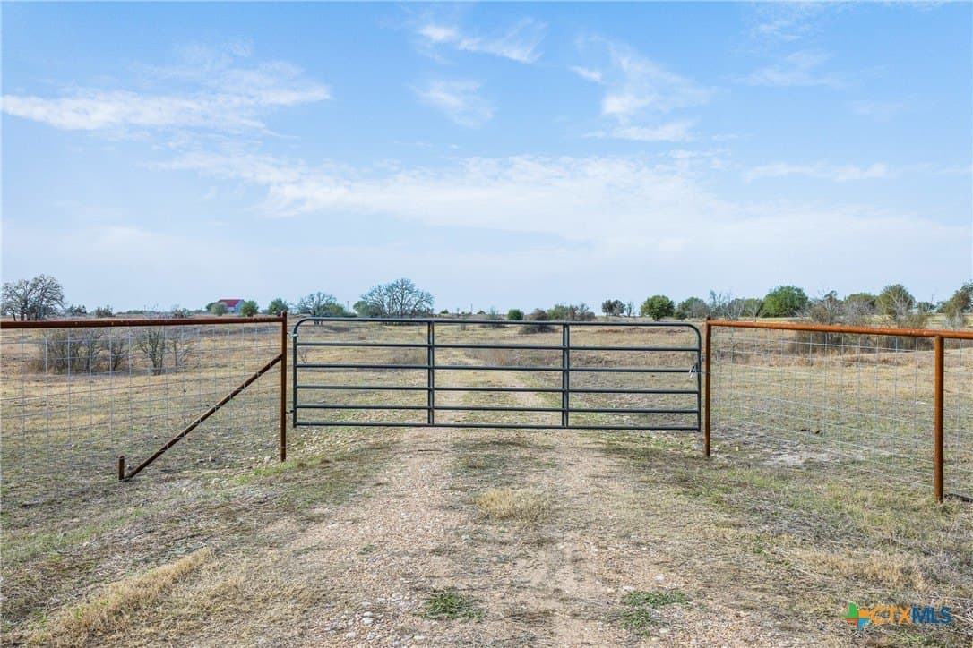 23.59 acres in Fayette County - photo 14