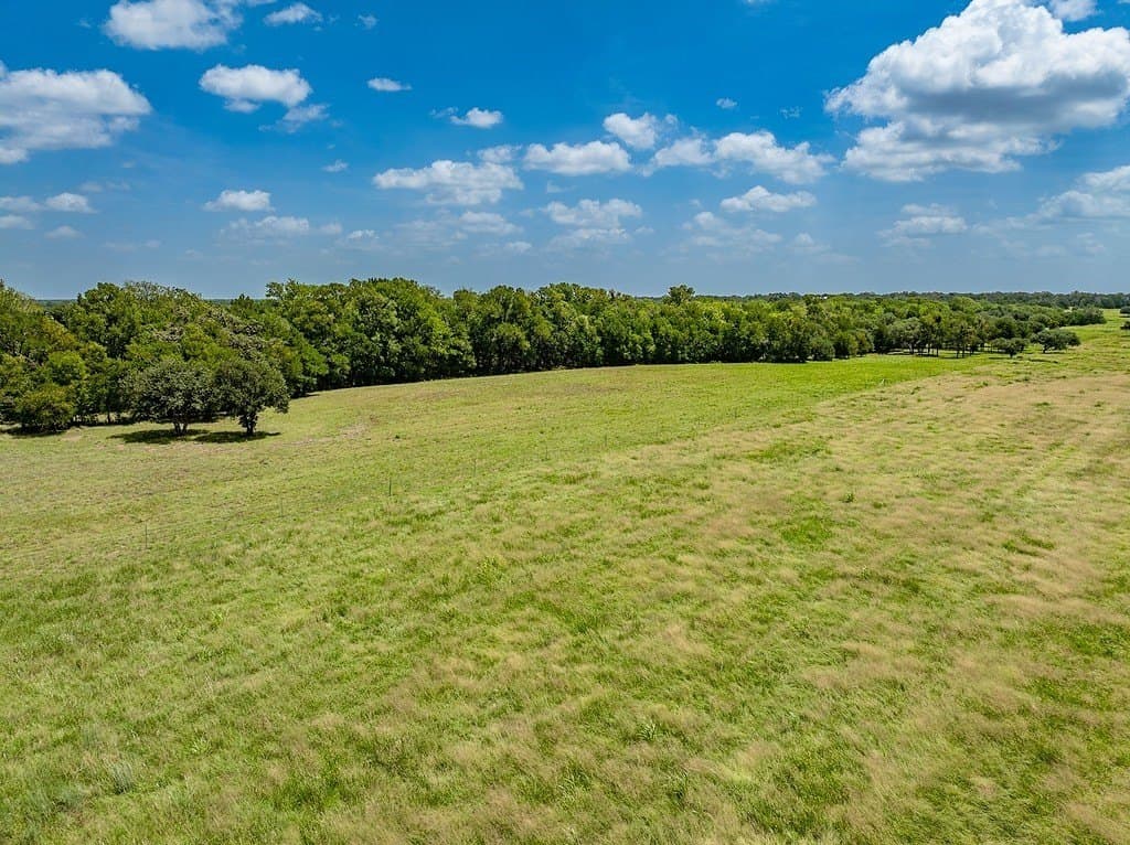 6 acres in Fayette County - photo 4