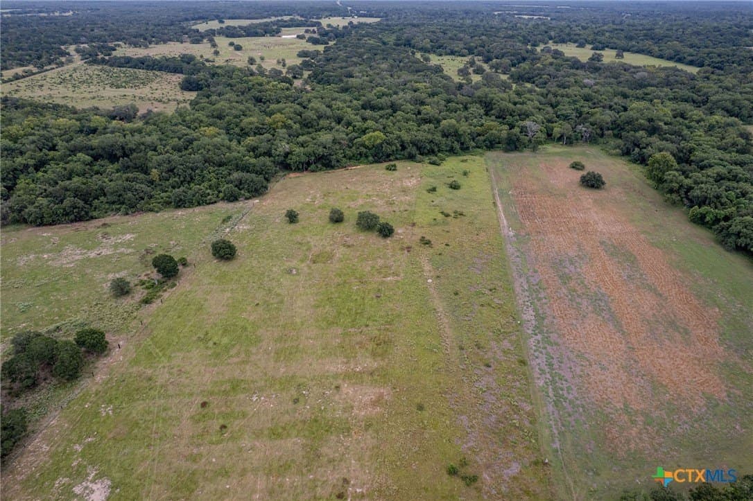 33.98 acres in Lavaca County - photo 34