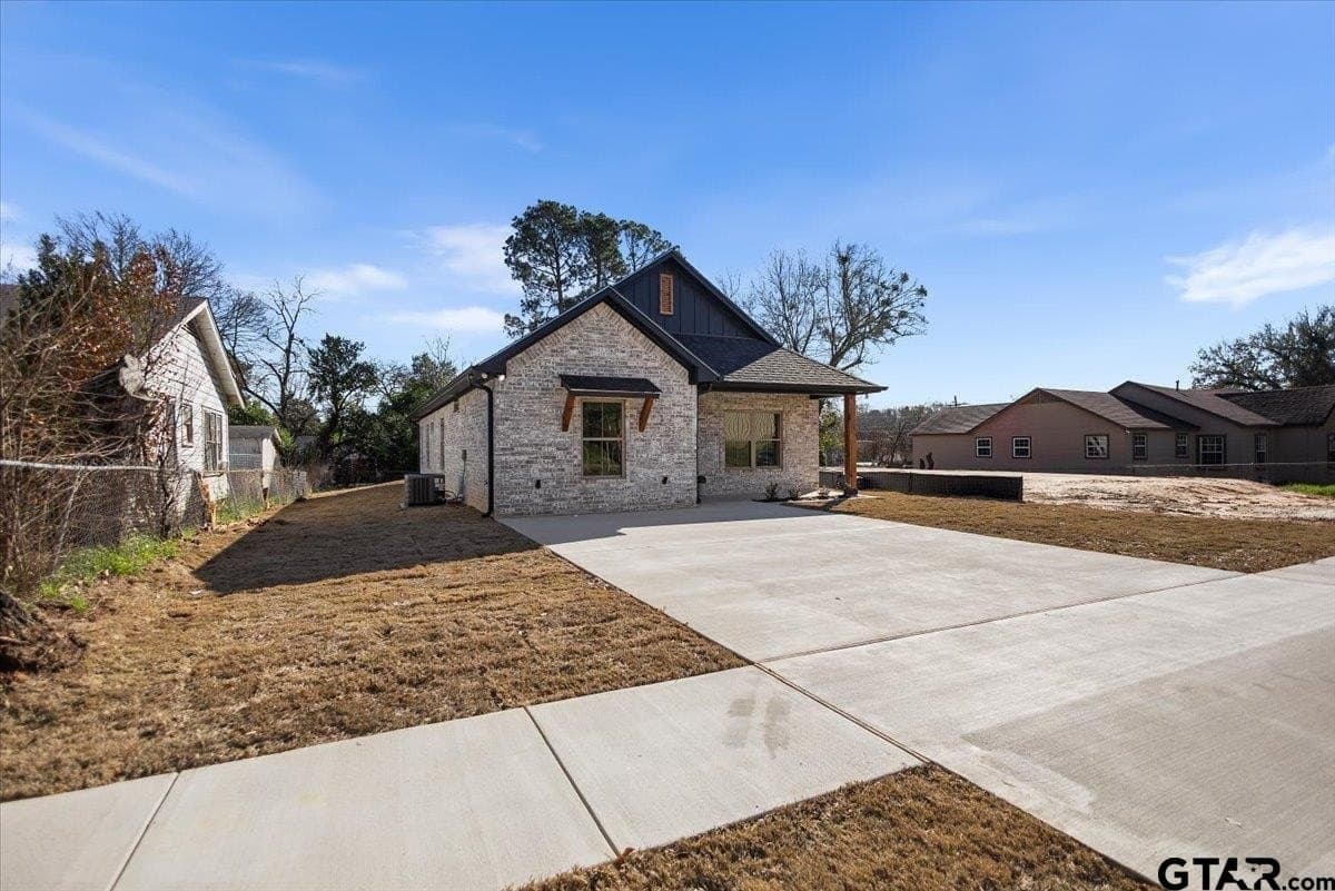 16 acres in Smith County - photo 3