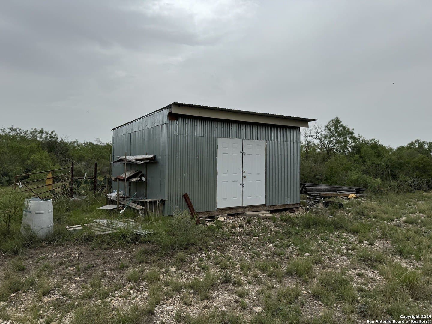 85 acres in Uvalde County - photo 18