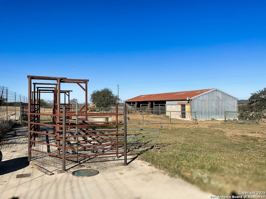 508 acres in Kerr County - photo 45
