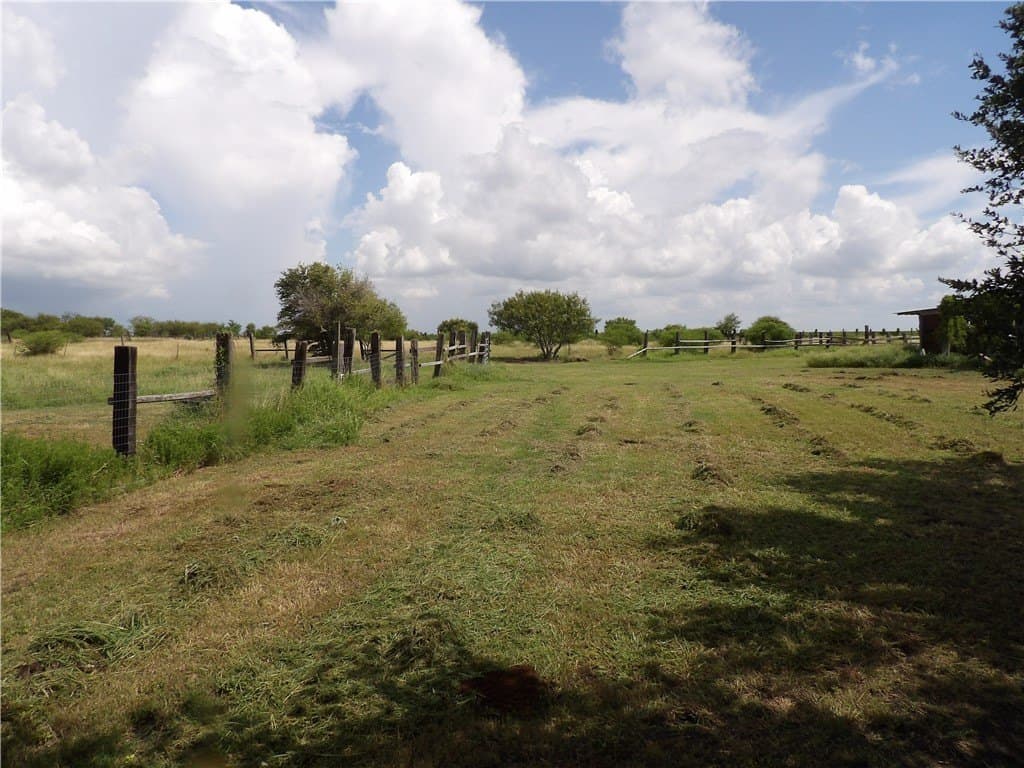 25 acres in Refugio County - photo 18