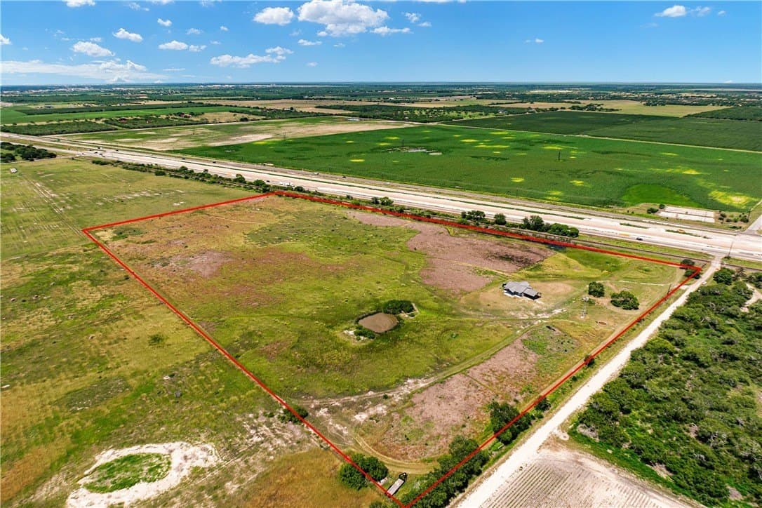 22.39 acres in Kleberg County - photo 3
