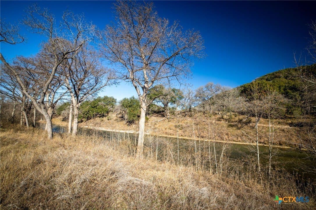 1 acres in Comal County - photo 21