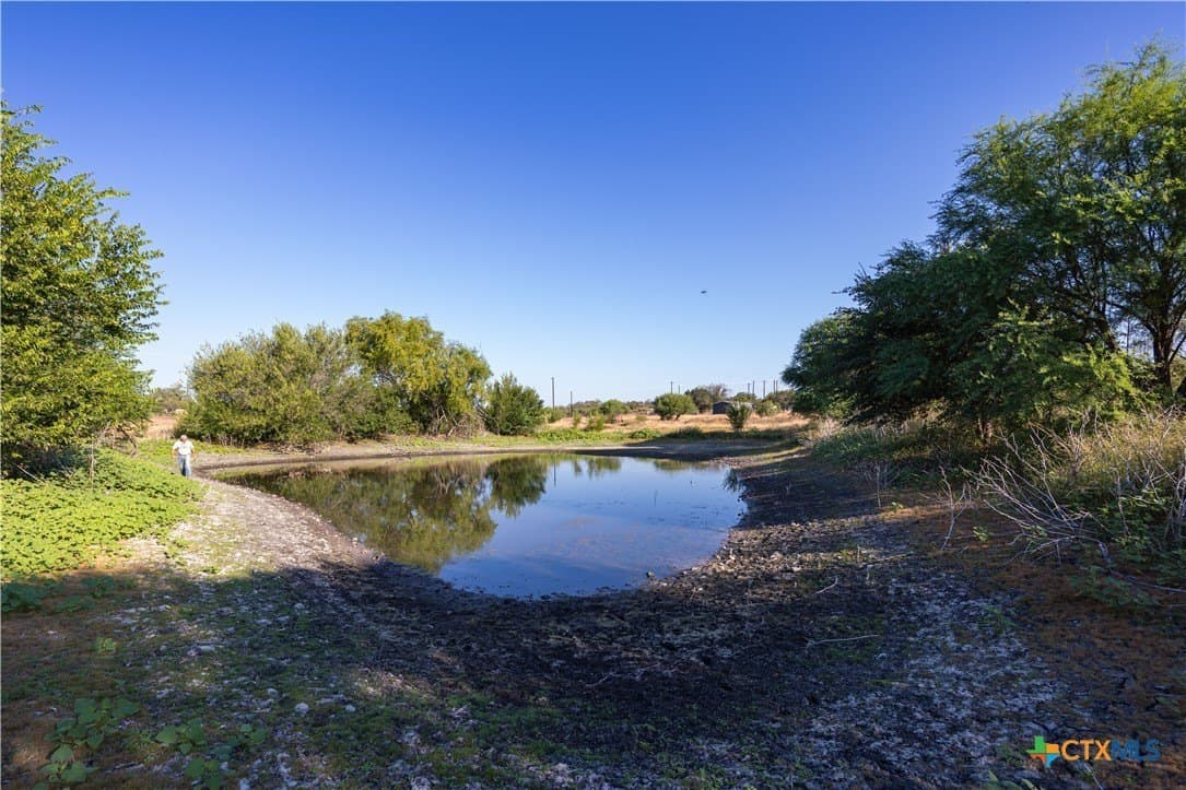 9.72 acres in Bexar County - photo 5