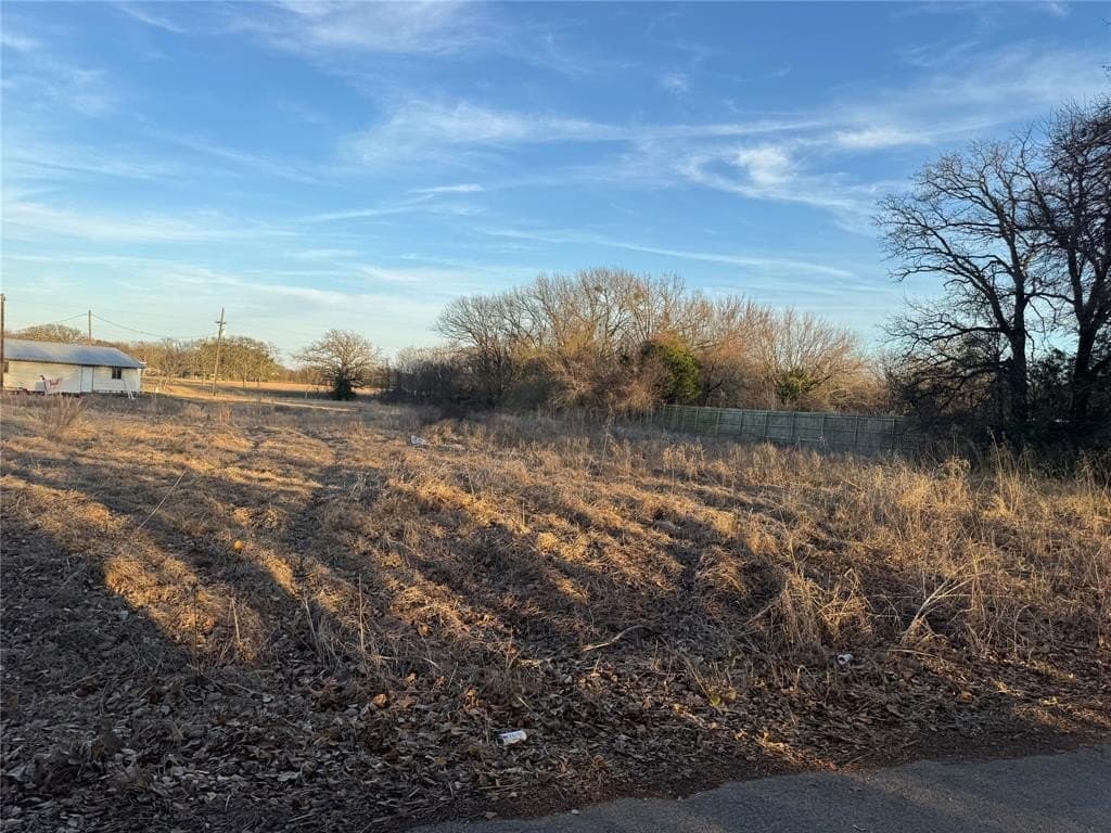 1.18 acres in Henderson County - photo 5