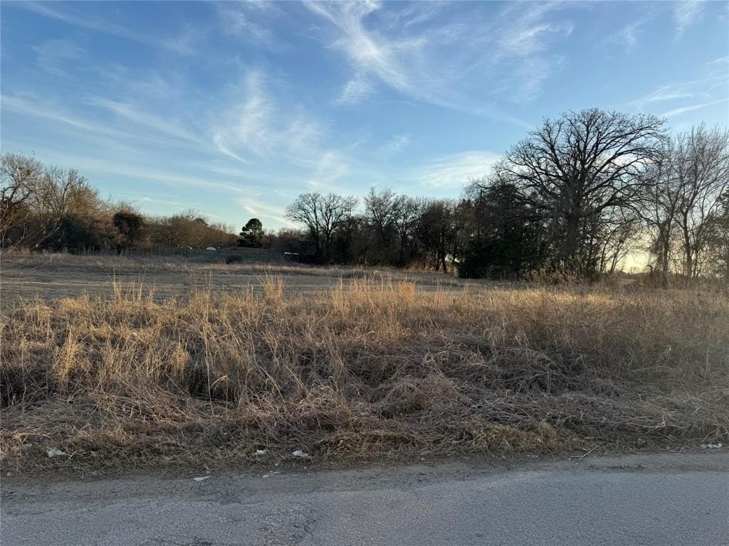 1.18 acres in Henderson County - photo 2