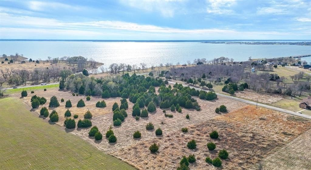 2.01 acres in Navarro County - photo 2