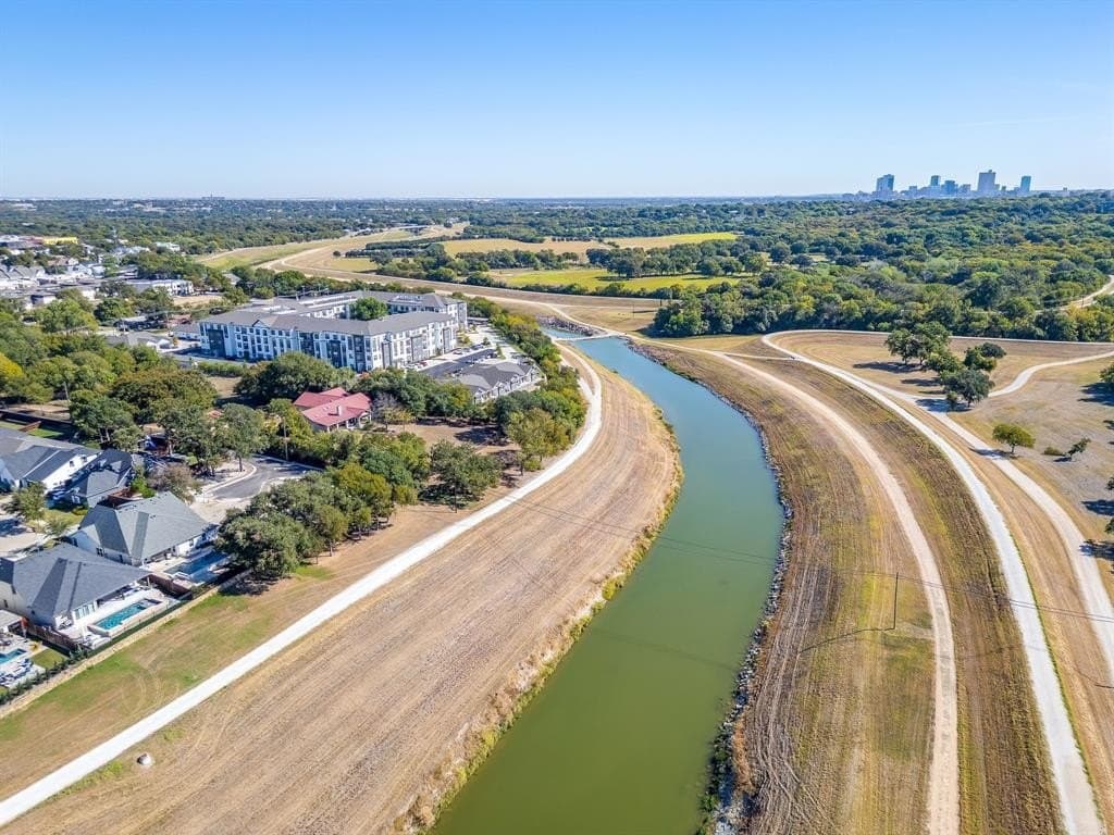 0.11 acres in Tarrant County - photo 10