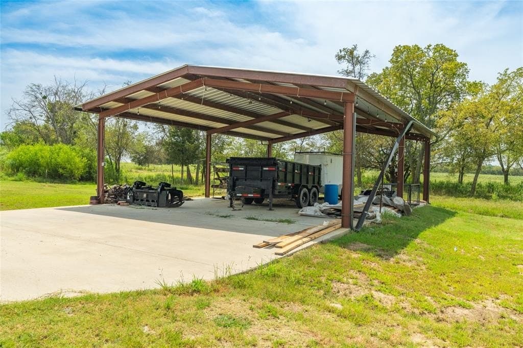 10 acres in Hopkins County - photo 12