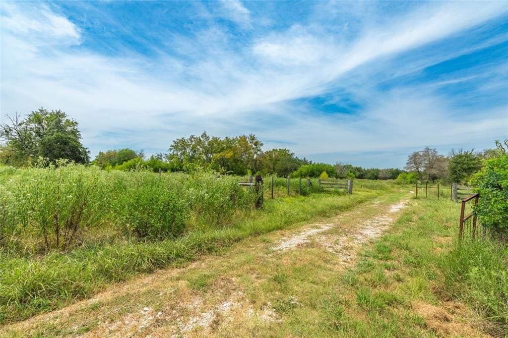 10 acres in Hopkins County - photo 25