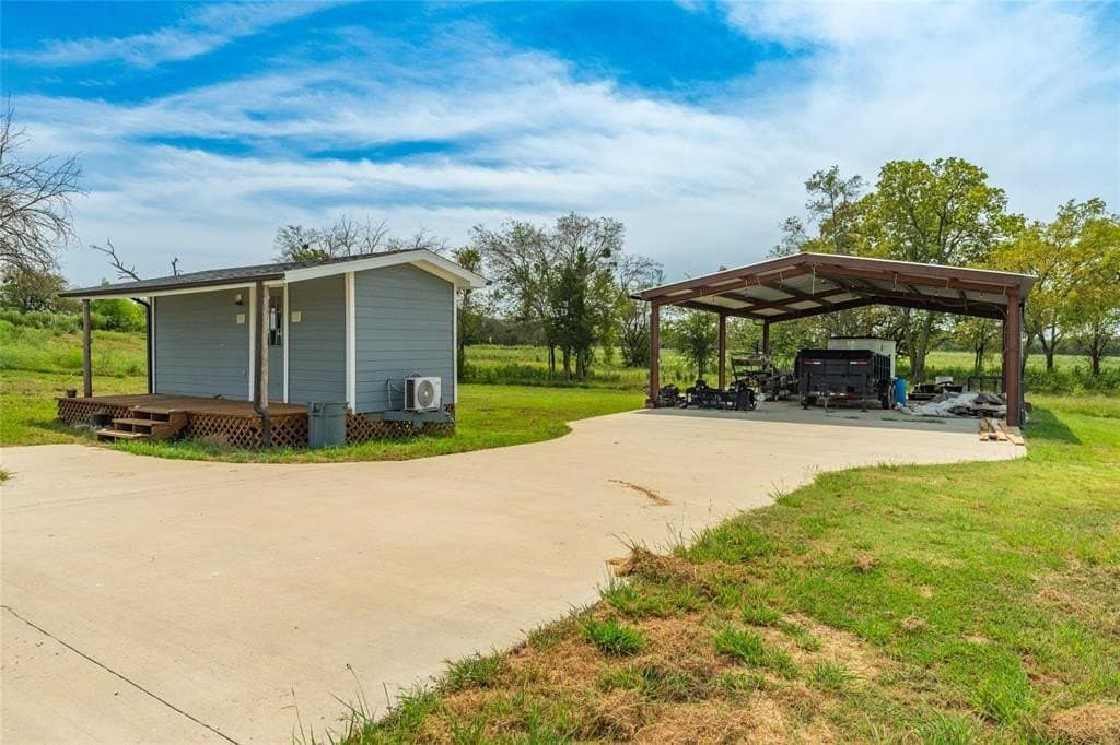 10 acres in Hopkins County - photo 5