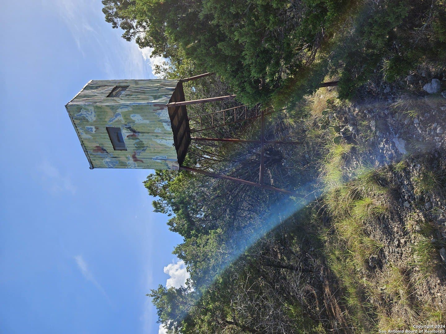 10 acres in Real County - photo 5
