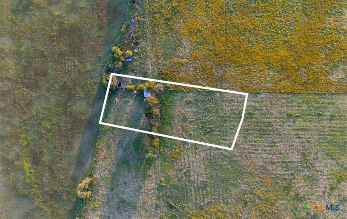 1 acres in McLennan County - photo 2