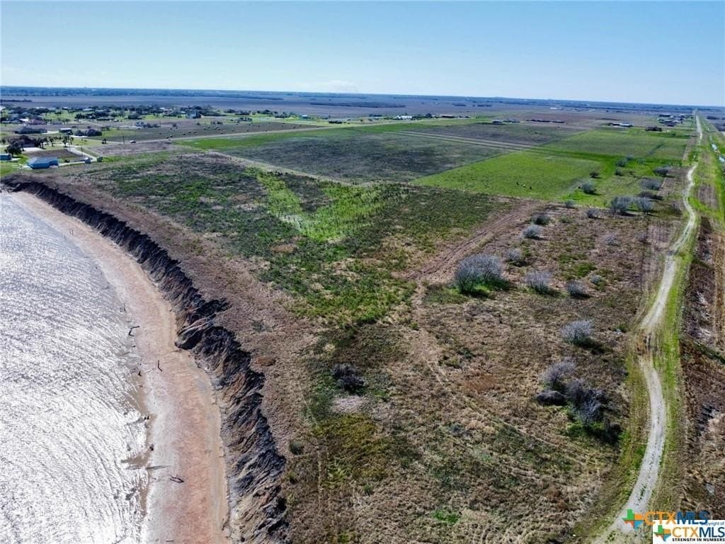 16.95 acres in Calhoun County - photo 3