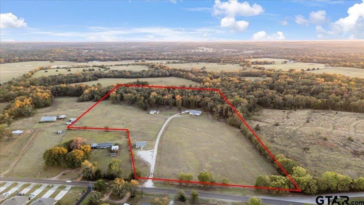 27.43 acres in Smith County - photo 34