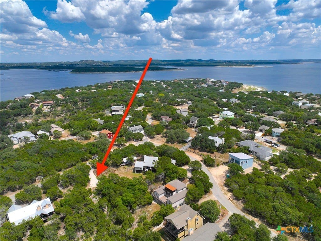 0.91 acres in Comal County - photo 8