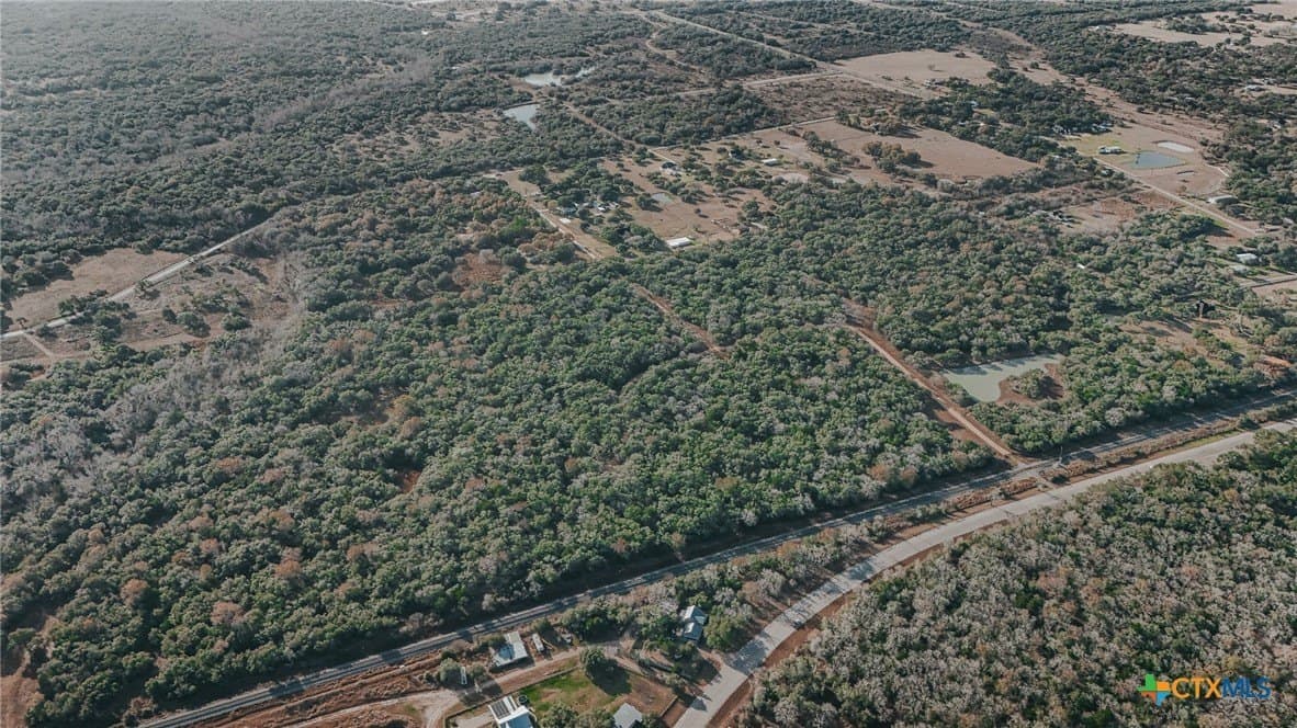 11.68 acres in Victoria County - photo 2