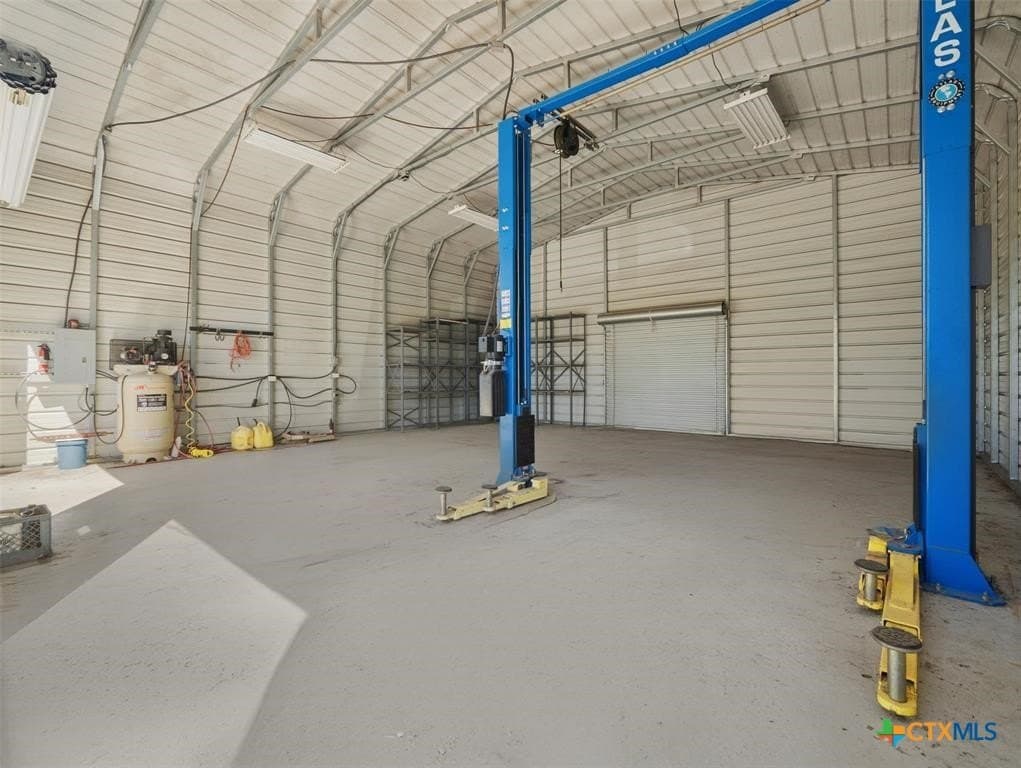 23.99 acres in Hays County - photo 39