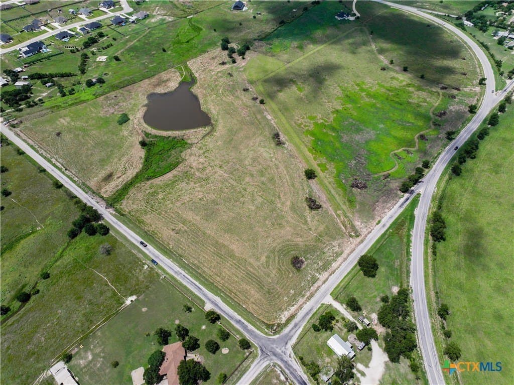 42.77 acres in Bell County - photo 4