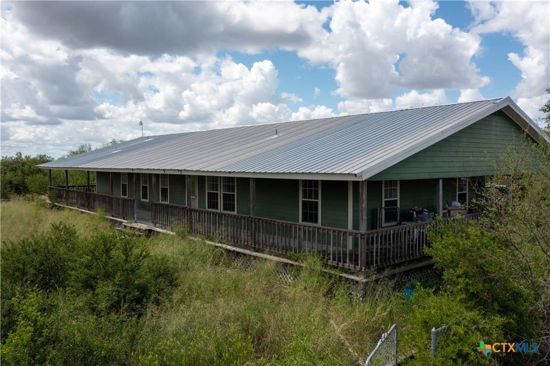 20 acres in Bee County - photo 4