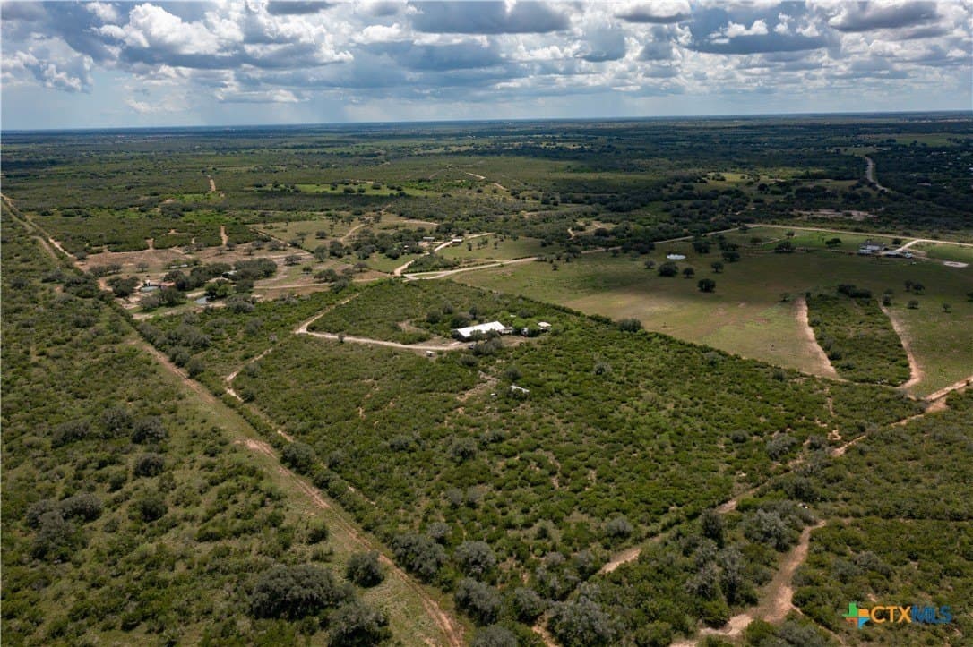20 acres in Bee County - photo 24