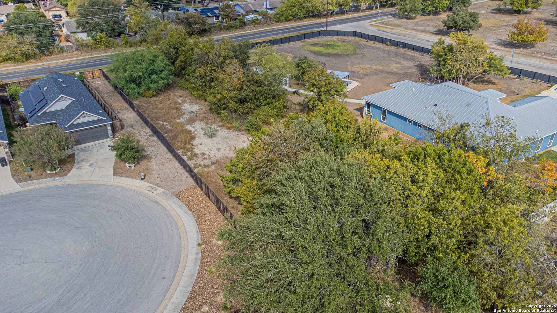 0.4 acres in Bexar County - photo 3