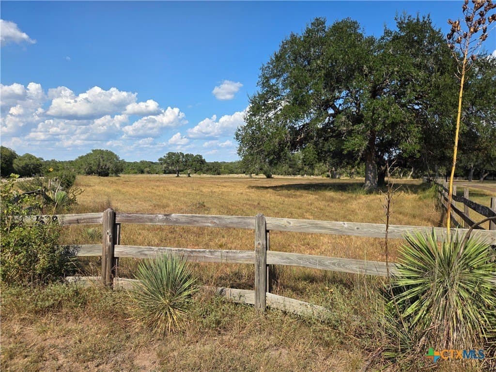 5.94 acres in DeWitt County - photo 2