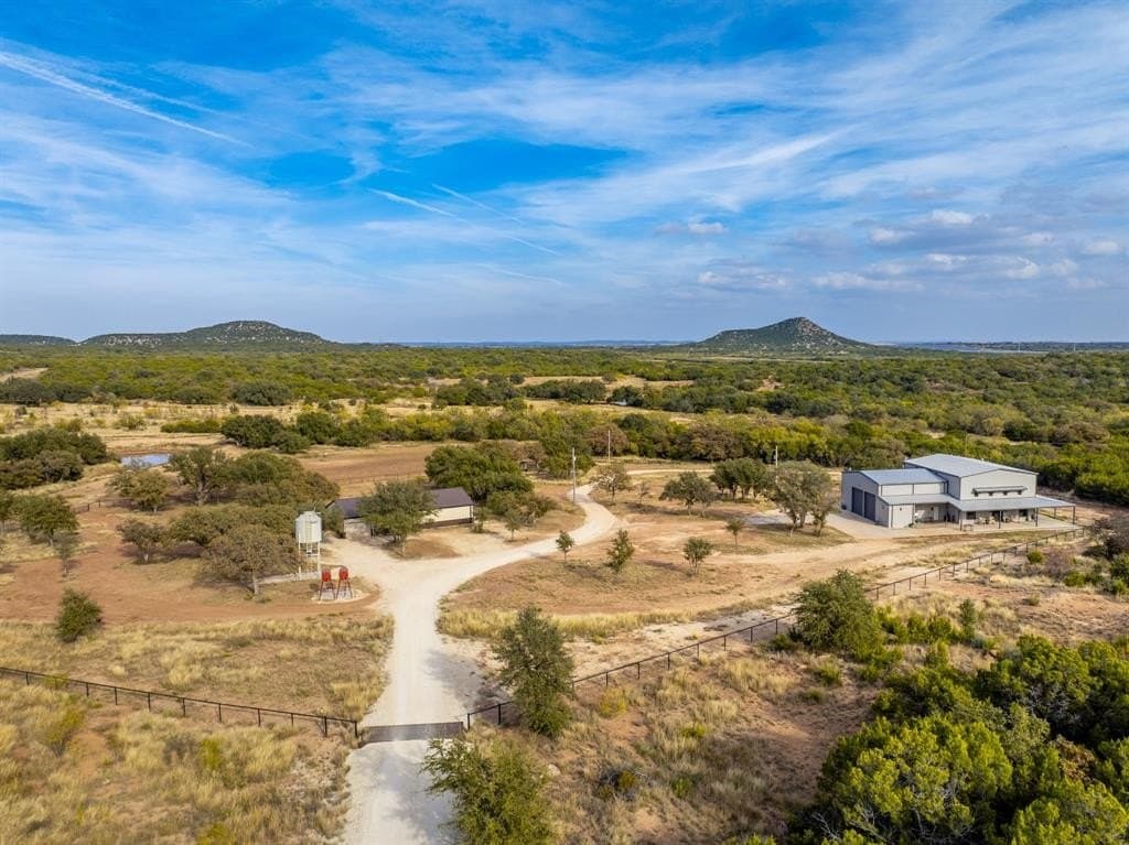 1,137 acres in Nolan County - photo 6