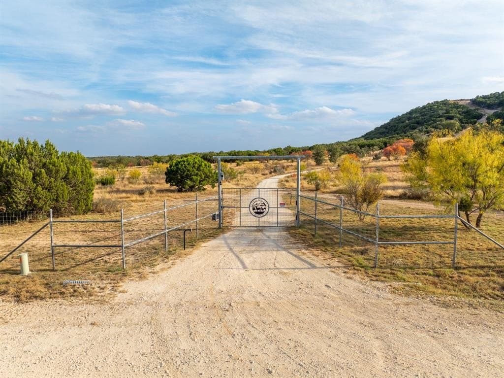 1,137 acres in Nolan County - photo 7