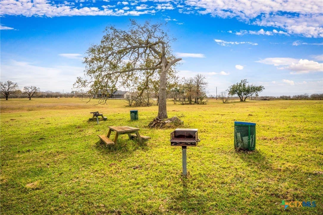 4.32 acres in Gonzales County - photo 16