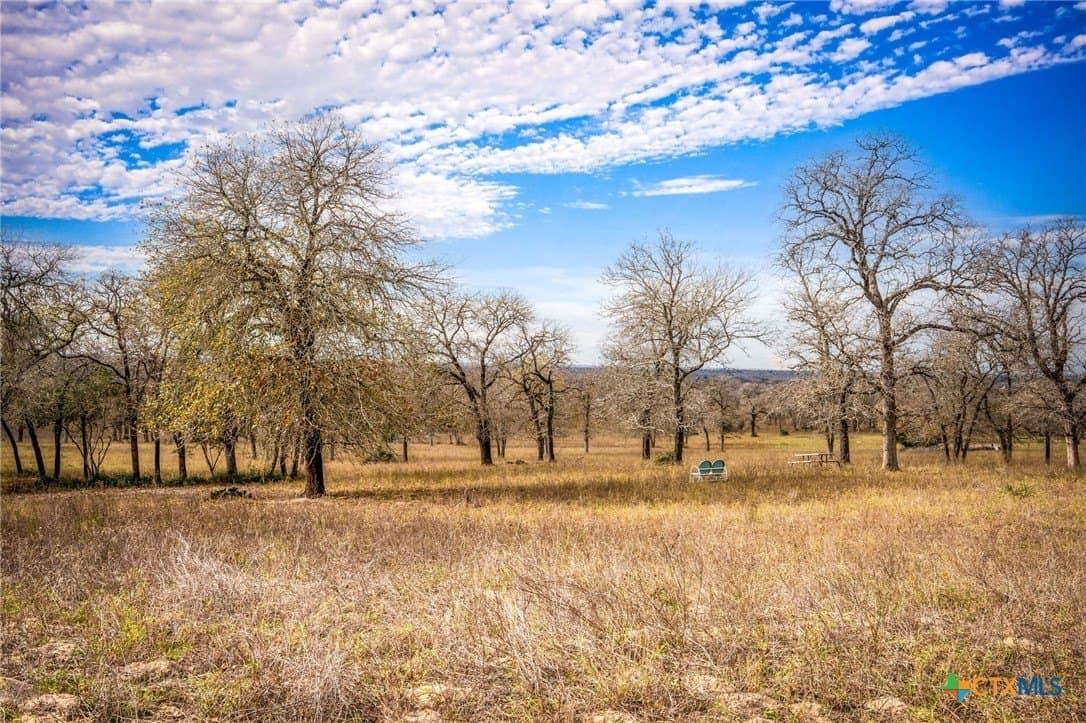 4.32 acres in Gonzales County - photo 10