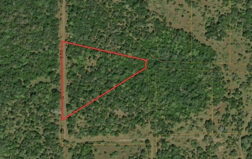 5 acres in Colorado County - photo 2
