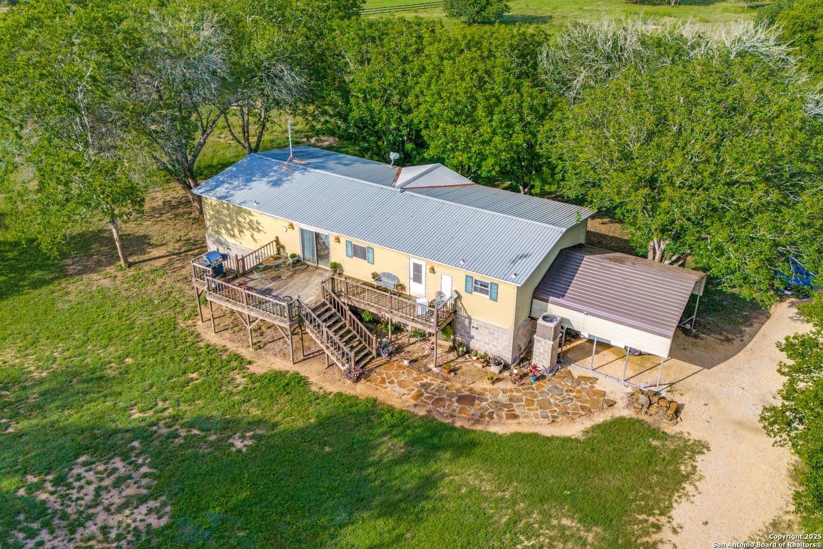 21 acres in Guadalupe County - photo 2
