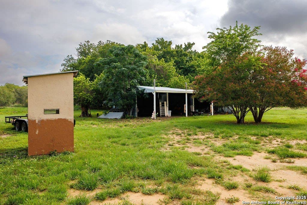 21 acres in Guadalupe County - photo 26