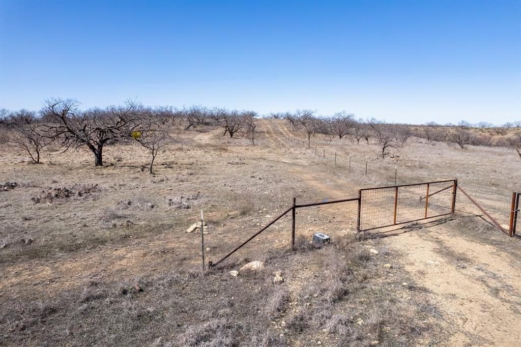 400 acres in Coleman County - photo 16