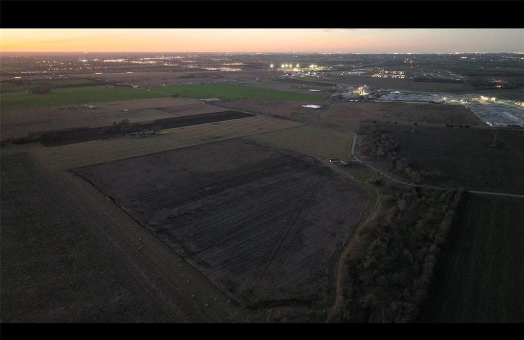 10 acres in Johnson County - photo 2
