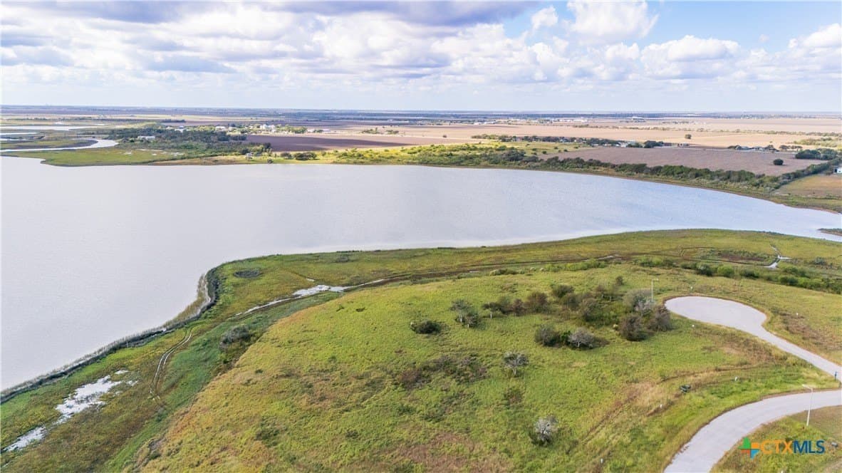 1.9 acres in Calhoun County - photo 2