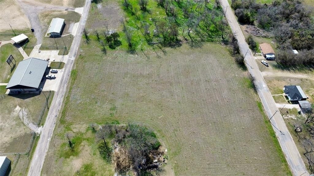 0.63 acres in Bosque County - photo 4