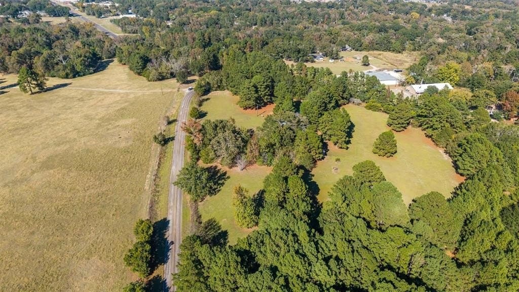 0.53 acres in Smith County - photo 16