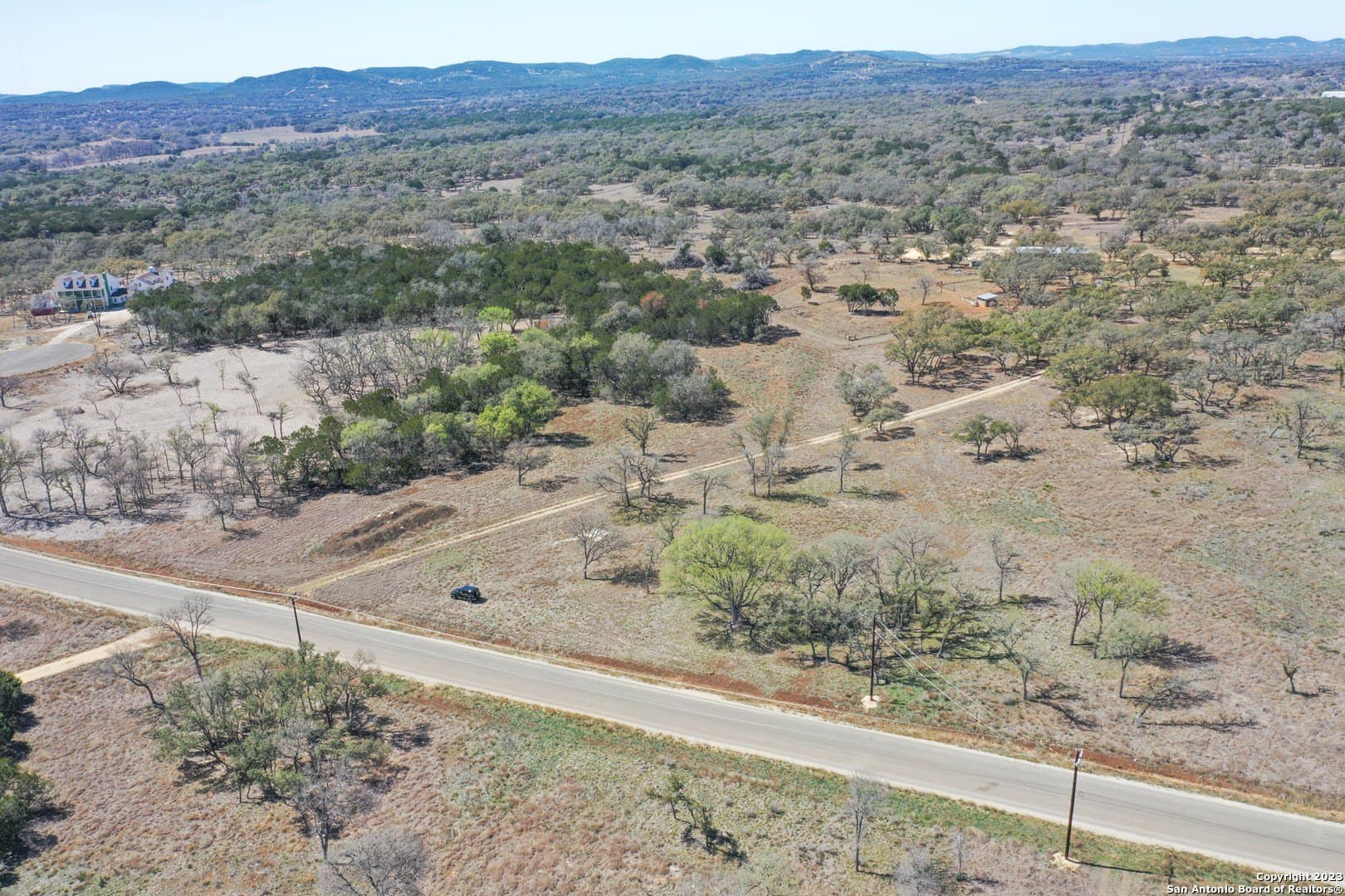 5.01 acres in Bandera County - photo 4