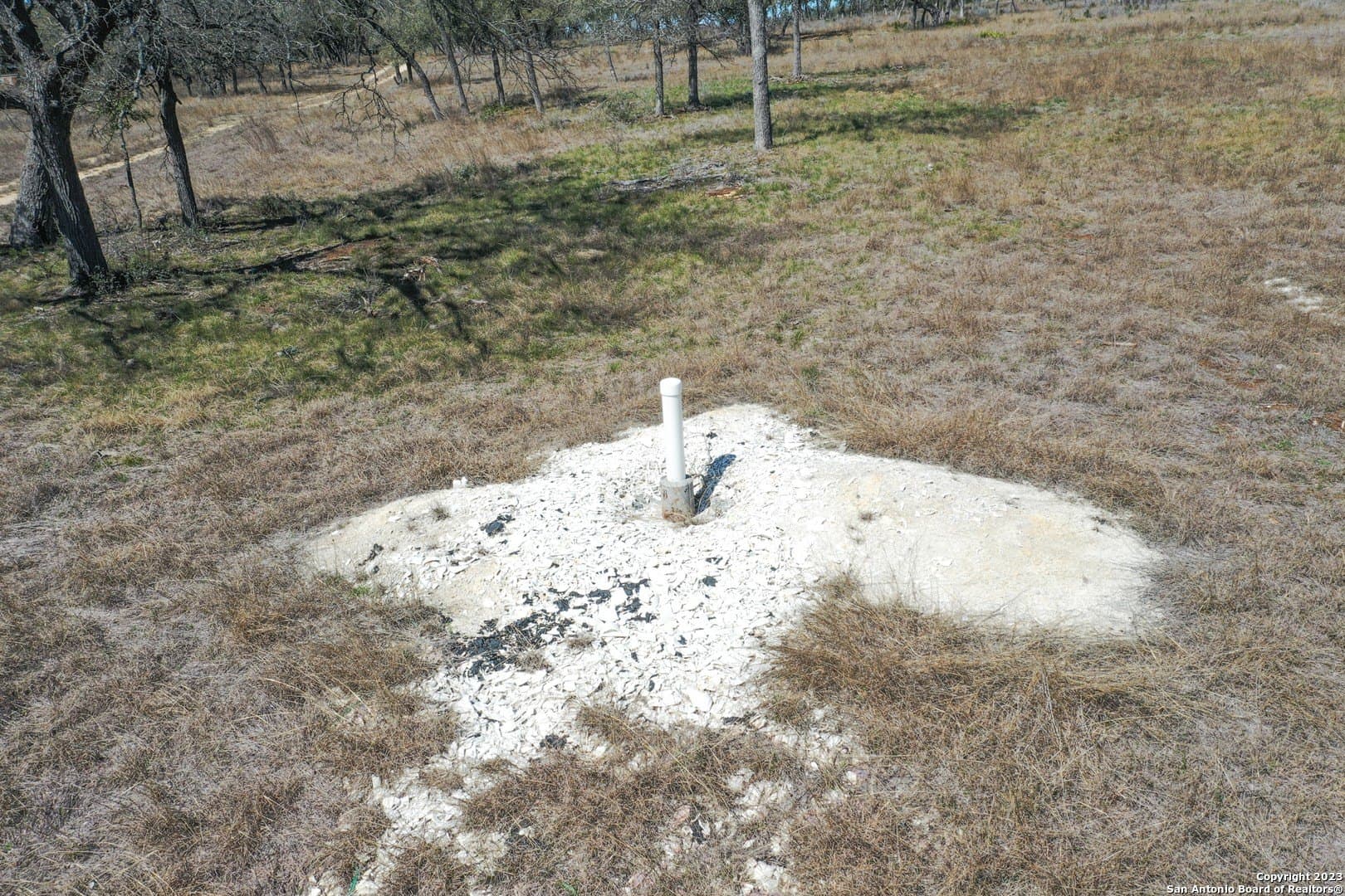 5.01 acres in Bandera County - photo 3