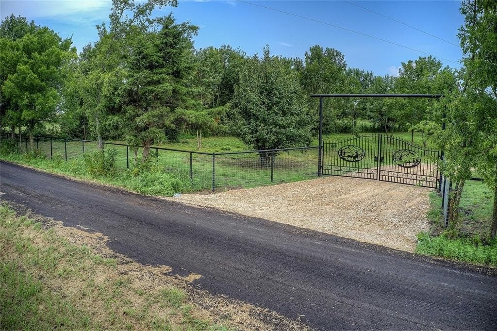1.41 acres in Lamar County - photo 3