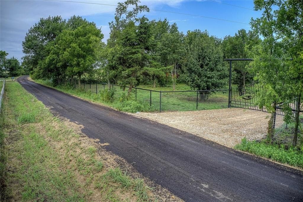1.41 acres in Lamar County - photo 4