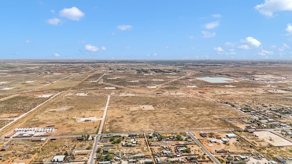 194.4 acres in Midland County - photo 2