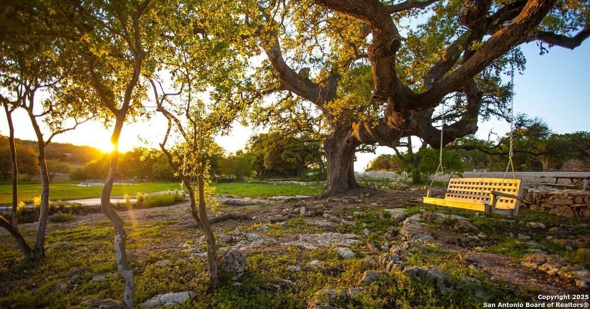 1.01 acres in Comal County - photo 20