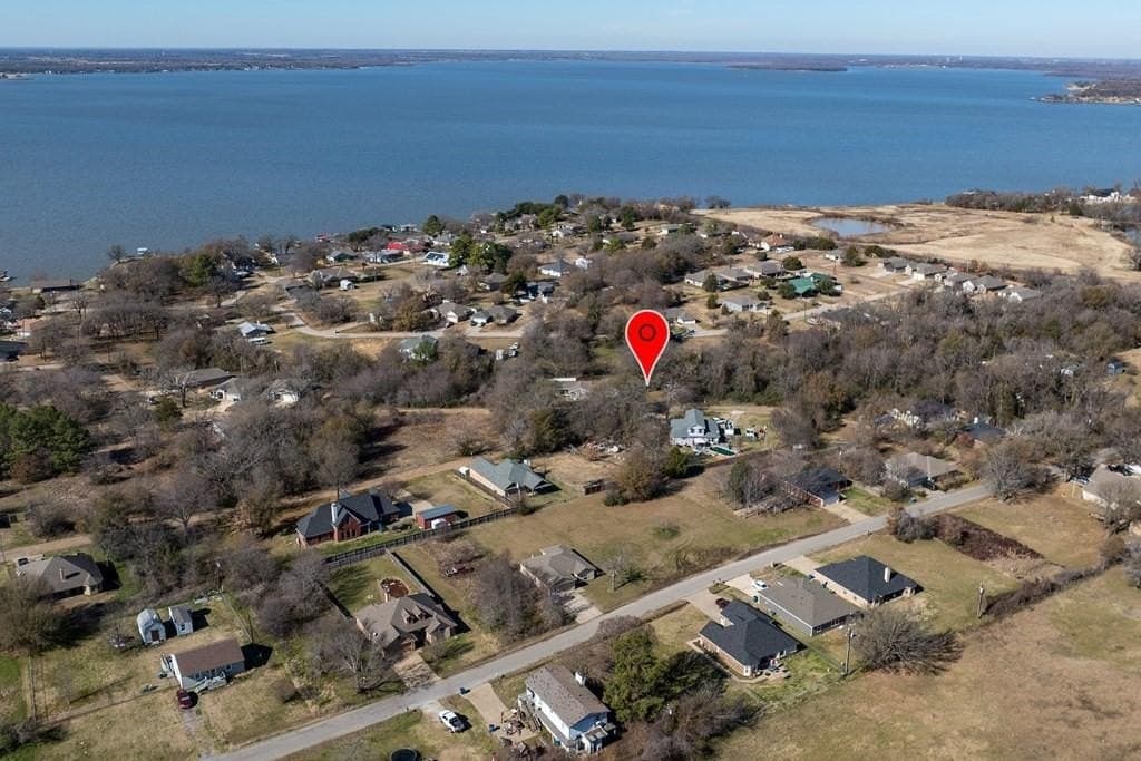 0.19 acres in Henderson County - photo 5